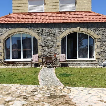 בית נופש Kiotari Stone House *