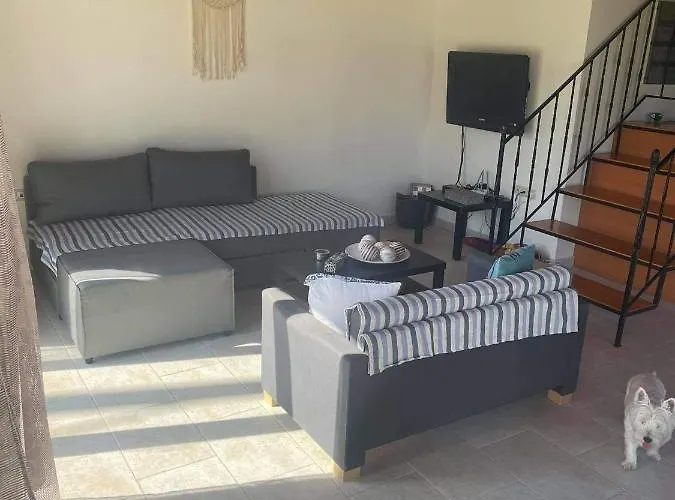 Kiotari Stone House بيت للعطل *