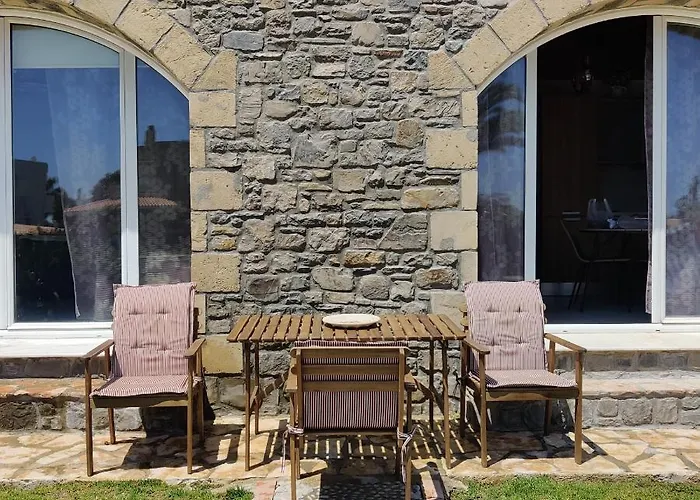 Kiotari Stone House * Gennadi