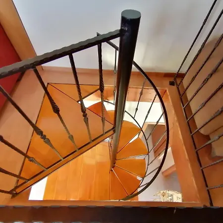 度假居 Kiotari Stone House *