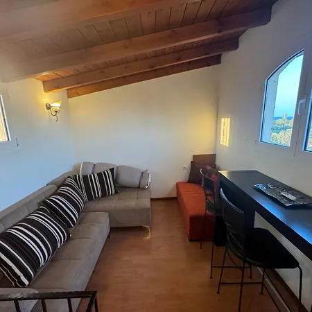 Kiotari Stone House 度假居 *